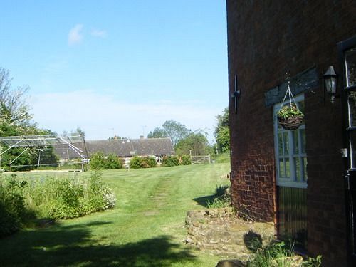 Bed and Breakfast The Brasenose Arms Cropredy Экстерьер фото